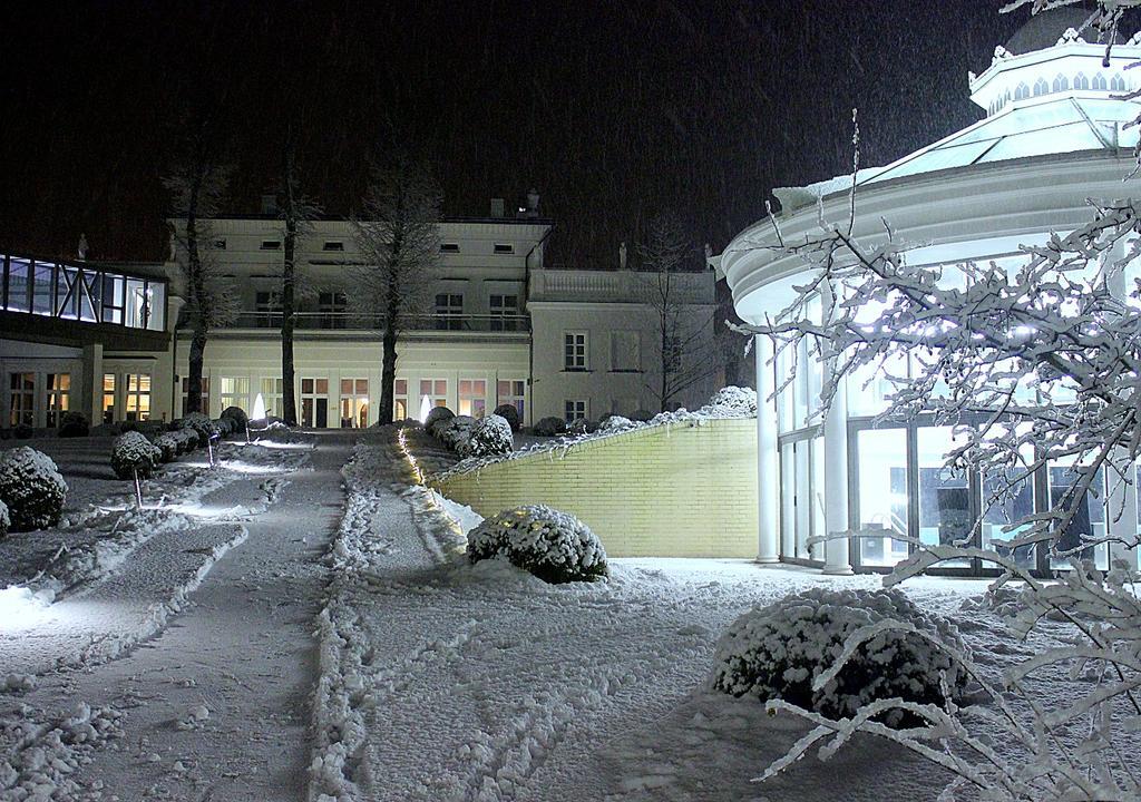 Schloss Hotel Yantarny 扬塔尔内 外观 照片